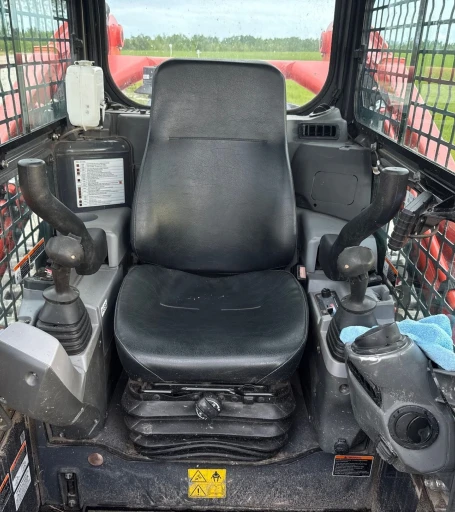 2021 Kubota SVL97-2 tracked skid steer loader