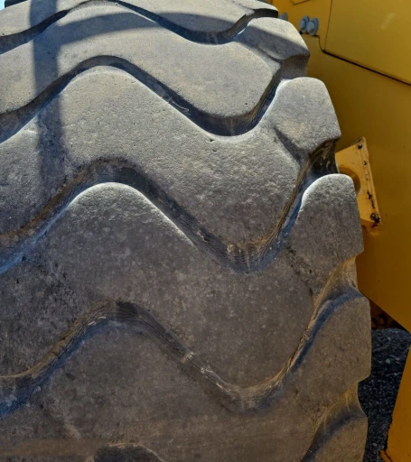2014 John Deere 824K Wheel Loader