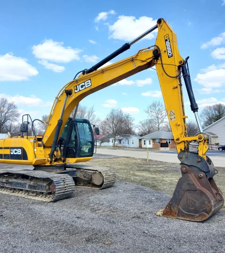2011 JCB JS220LC Excavator