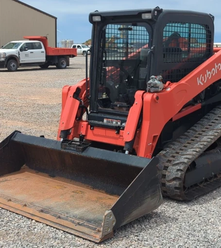 2022 Kubota SVL97-2 tracked skid steer loader