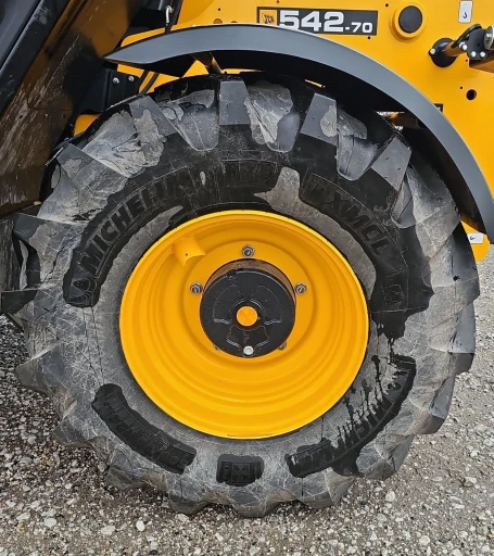 2023 JCB 542-70AG telehandler