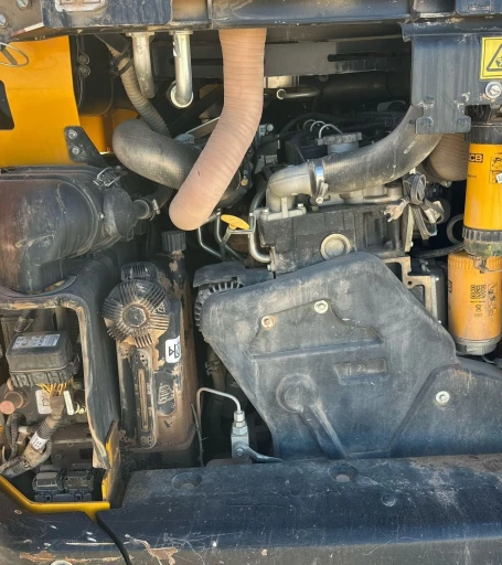 2022 JCB 3TS-8T tracked skid steer loader