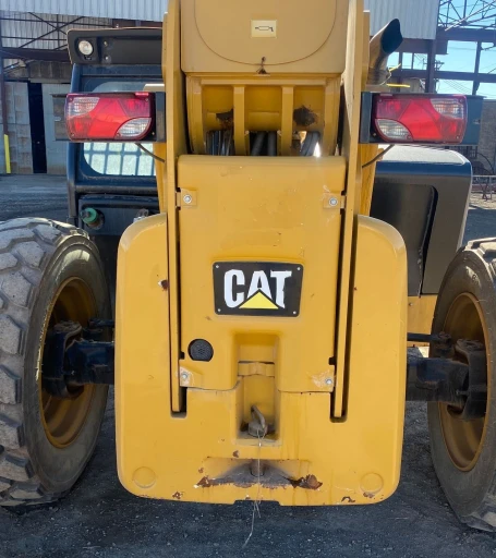 2017 Caterpillar TL1055D telehandler