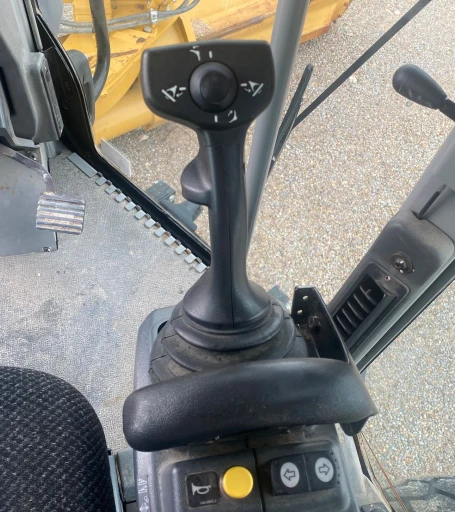 2010 Caterpillar 140M motor grader