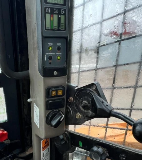 2012 Case TR320 Compact Track Loader