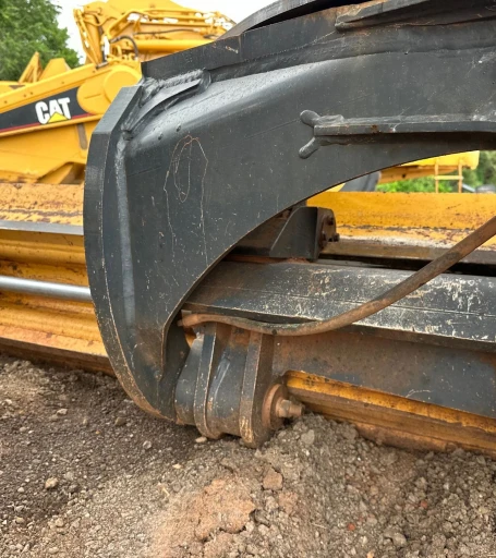 2013 John Deere 772GP motor grader