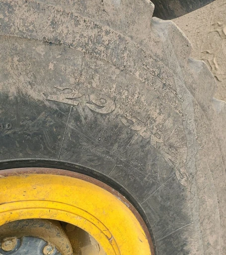 2013 Komatsu HM400-3 haul truck