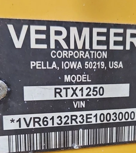 2014 Vermeer RTX1250 cable plow