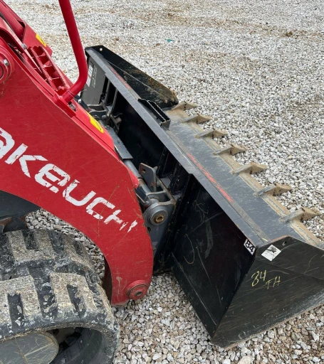 2020 Takeuchi TL12R2 tracked skid steer loader