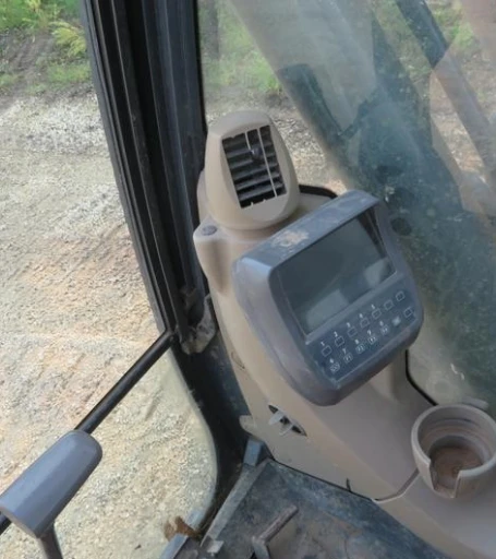 2012 John Deere 200D LC excavator