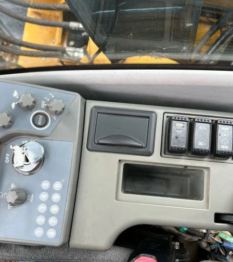 2014 John Deere 130G excavator