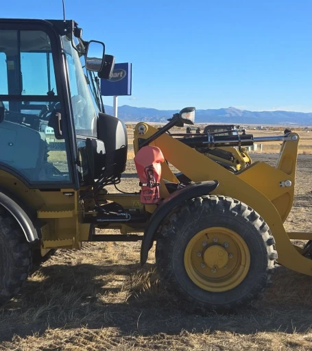 2022 Caterpillar 908M wheel loader