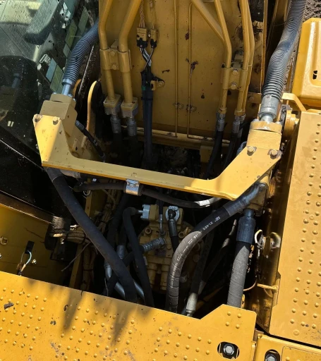 2015 Caterpillar 323FL excavator