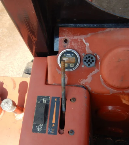 2004 Ditch Witch HT115 cable plow