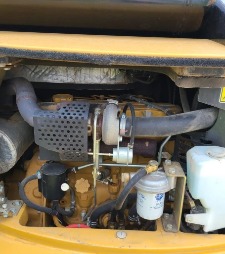 2011 Caterpillar 305.5D CR mini excavator