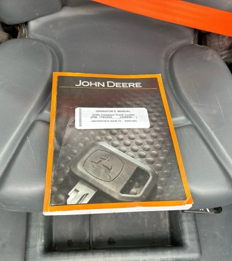 2021 John Deere 325g tracked skidsteer