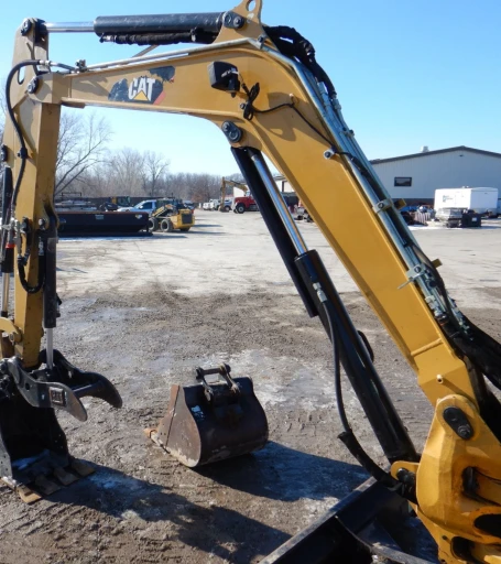 2016 Caterpillar 304E2 CR mini excavator