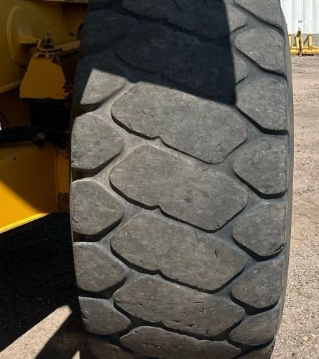 2011 Volvo A40F haul truck