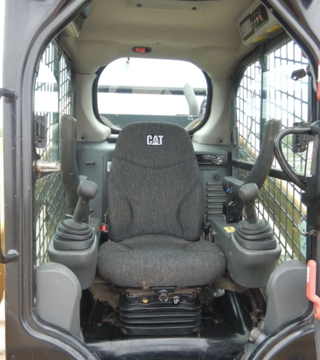 2018 Caterpillar 299D2 skid steer