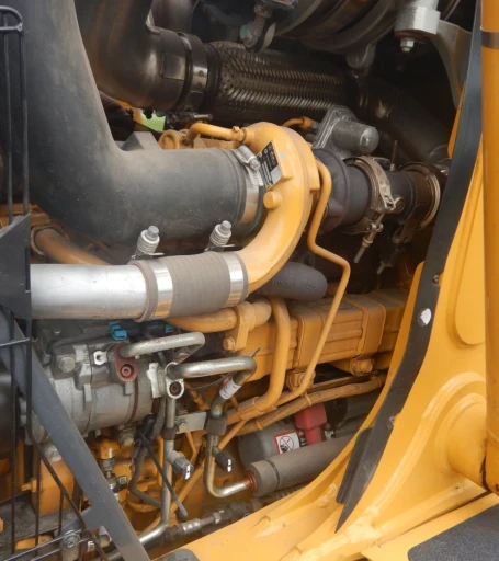 2015 John Deere 410L backhoe