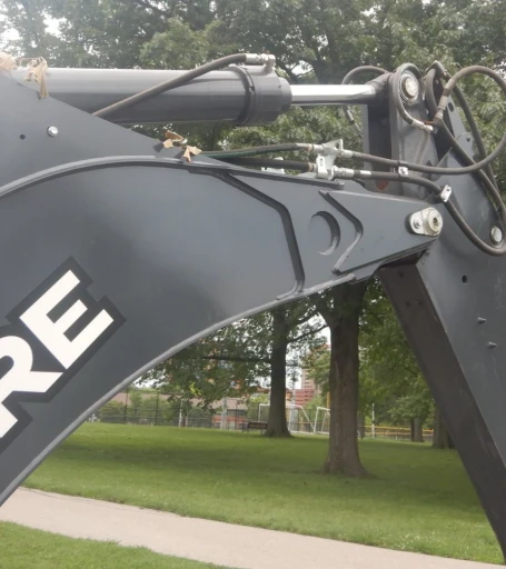 2015 John Deere 410L backhoe