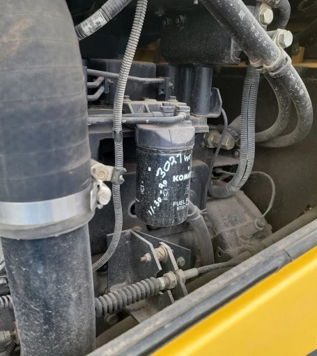 2005 Komatsu WA320 wheel loader