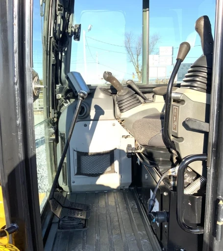 2017 CATERPILLAR 305.5E2 CR