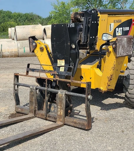 2017 Caterpillar TL1255D telehandler