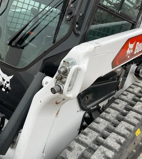 2021 Bobcat T76 R-Series Compact Track Loader