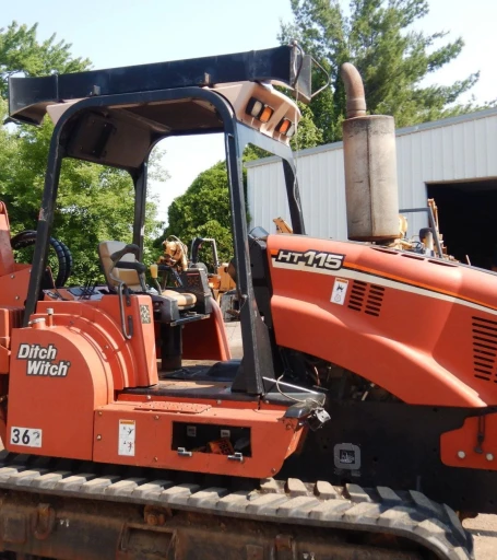 2004 Ditch Witch HT115 cable plow