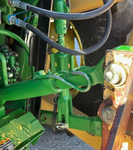 2015 John Deere 6125M MFWD tractor