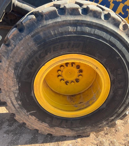 2016 Komatsu WA270-8 Wheel Loader WAttachments