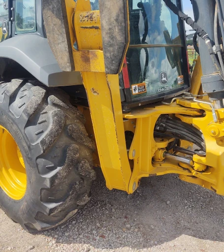 2018 John Deere 410L backhoe