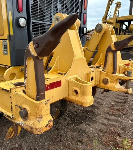 2013 John Deere 772GP motor grader