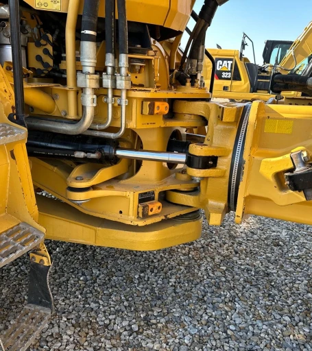 2013 Caterpillar 735B haul truck