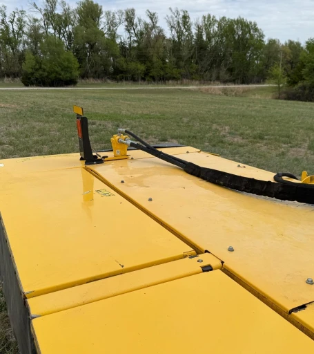 2014 New Holland Speedrower 240 Self-Propelled Windrower