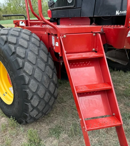 2014 New Holland Speedrower 240 Self-Propelled Windrower