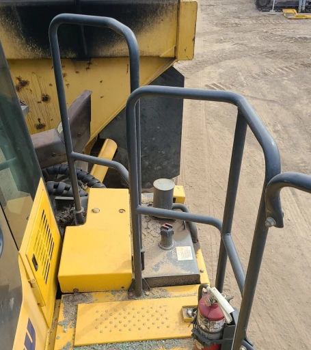 2013 Komatsu HM400-3 haul truck