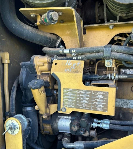 2001 Caterpillar 924G wheel loader