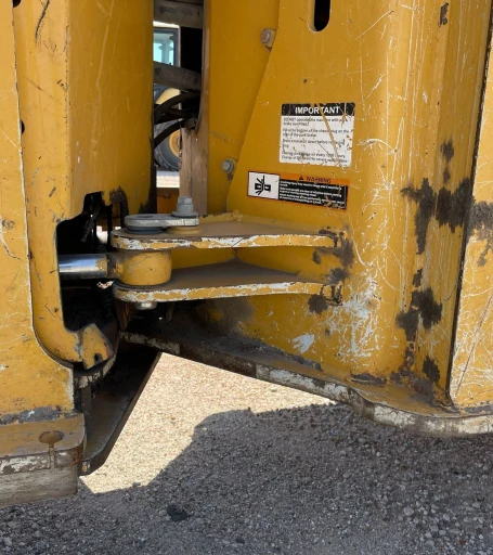 2013 John Deere 624K wheel loader