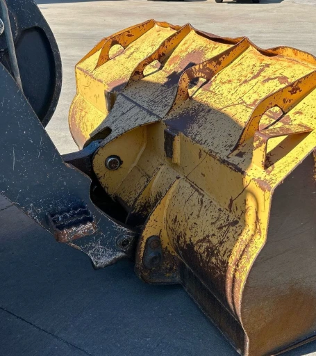 2012 John Deere 605C track loader