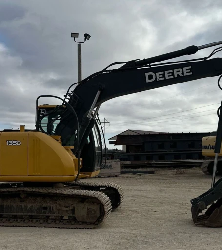 2012 John Deere FF135DX excavator