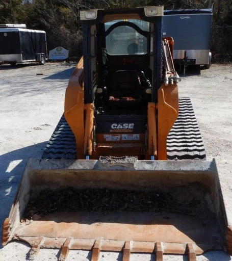 2011 Case TR320 tracked skid steer loader