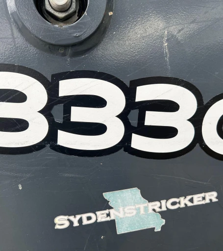 2017 John Deere 333G skid steer loader