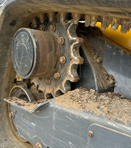 2021 John Deere 325g tracked skidsteer
