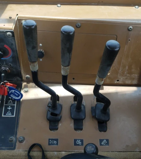 2006 Caterpillar 615C elevating scraper