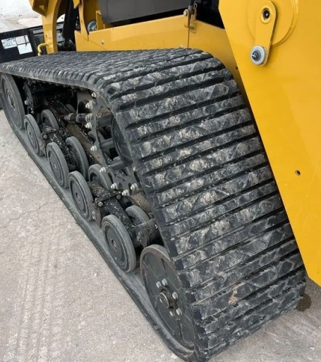 2015 Caterpillar 277D tracked skid steer loader