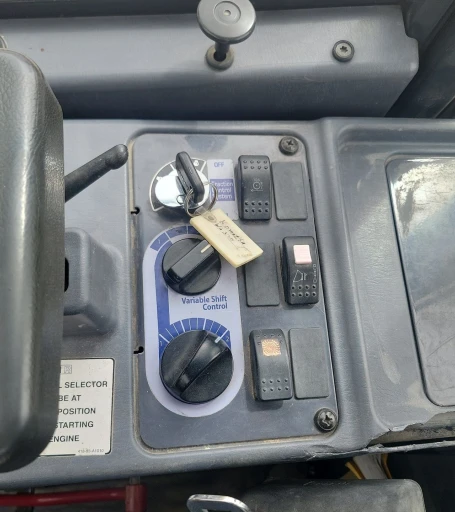 2005 Komatsu WA320 wheel loader