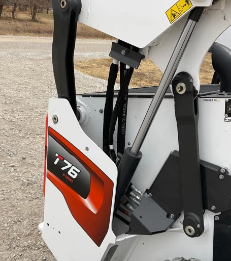 2021 Bobcat T76 R-Series Compact Track Loader