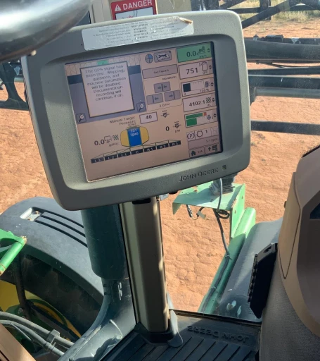 2011 John Deere 4730 Self-Propelled Sprayer